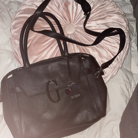 Guess handbag with defects - Picture 7 of 7